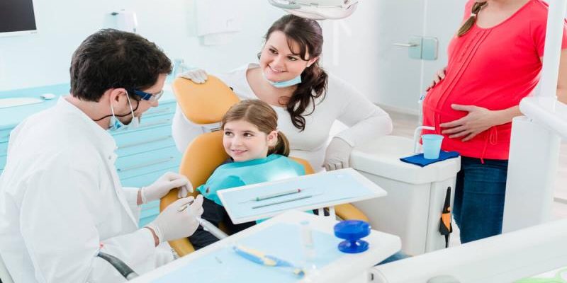 How Family Dentistry Simplifies Access To Whitening, Veneers, And More